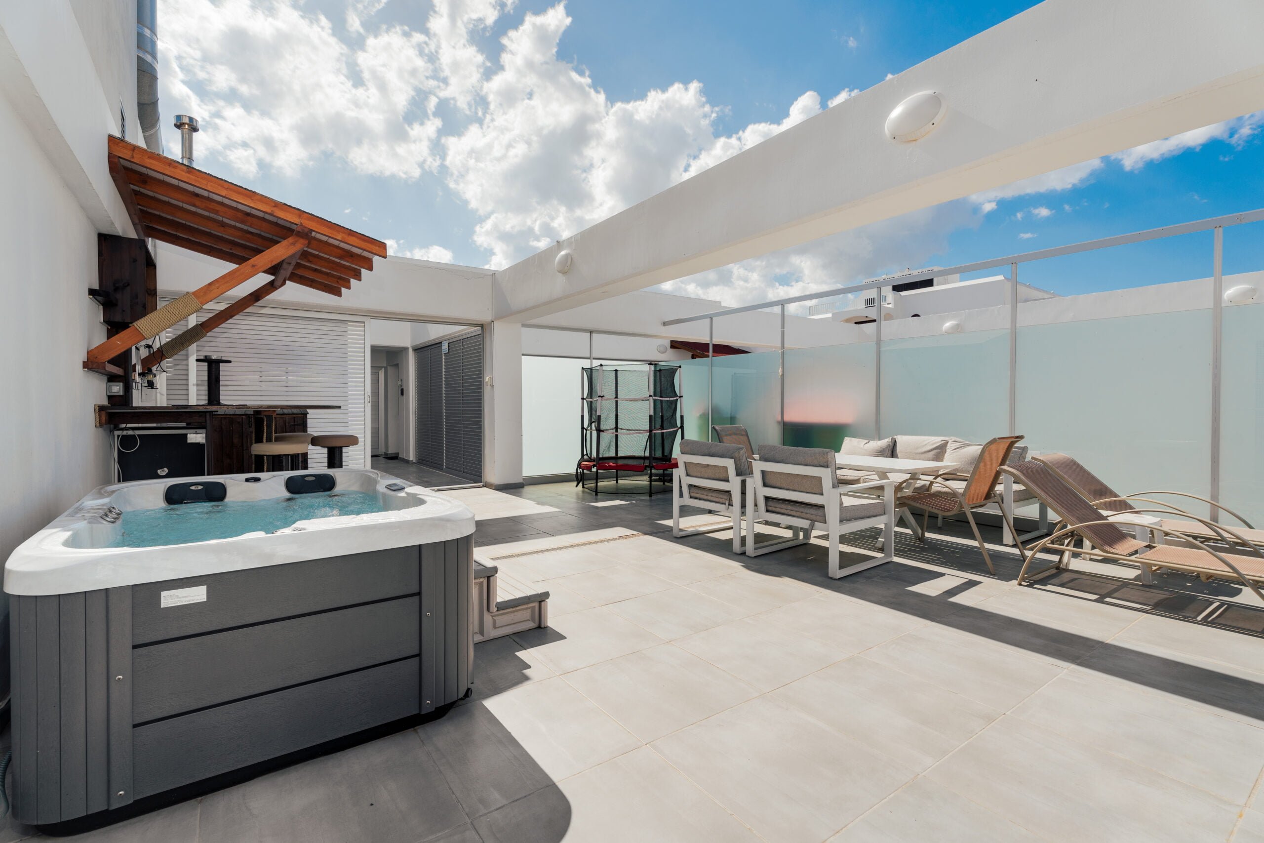 Apartment 2 Terrace 03 scaled